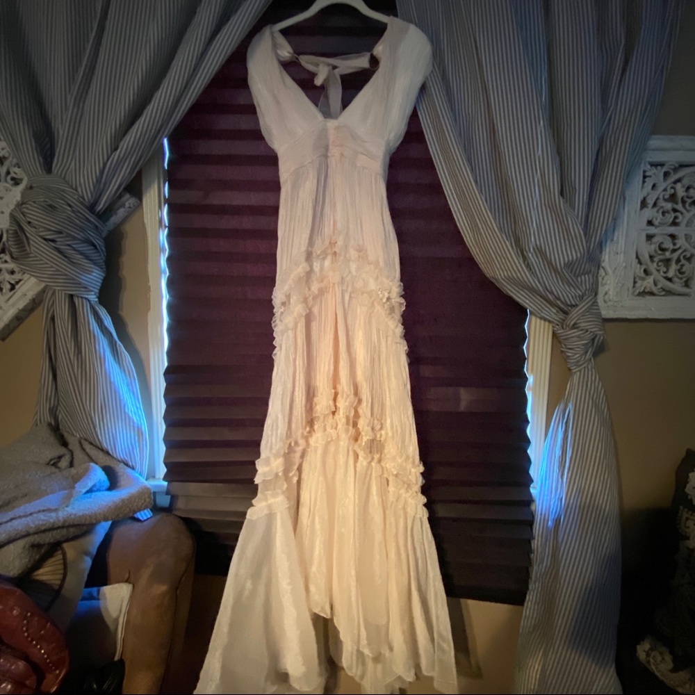 Meghan Los Angeles Ivory Gown